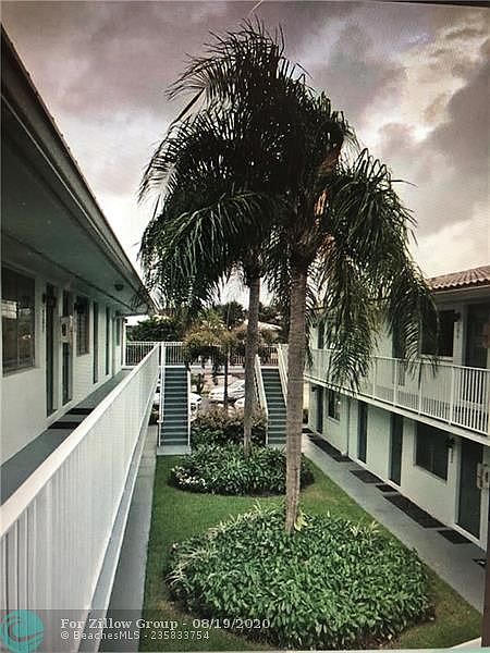 1st image of 2050 NE 39th St #205A