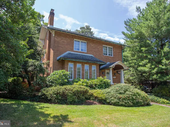 4207 Sheridan St, Hyattsville, MD 20782