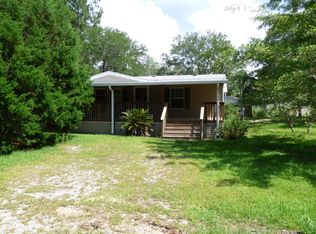 143 Anchor Rd, Freeport, FL 32439