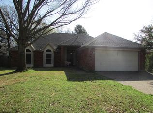 6311 Blaney Dr, Arlington, TX 76001