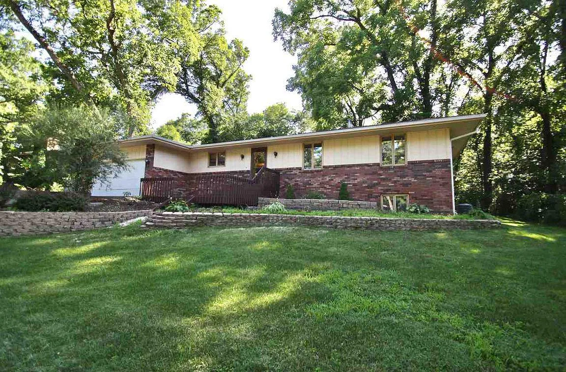 7861 Louella Dr photo 1