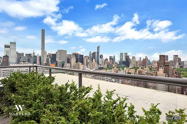 Sold by Coldwell Banker Warburg | media 9