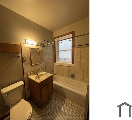 4th image of 1530 E 74th Pl #2E