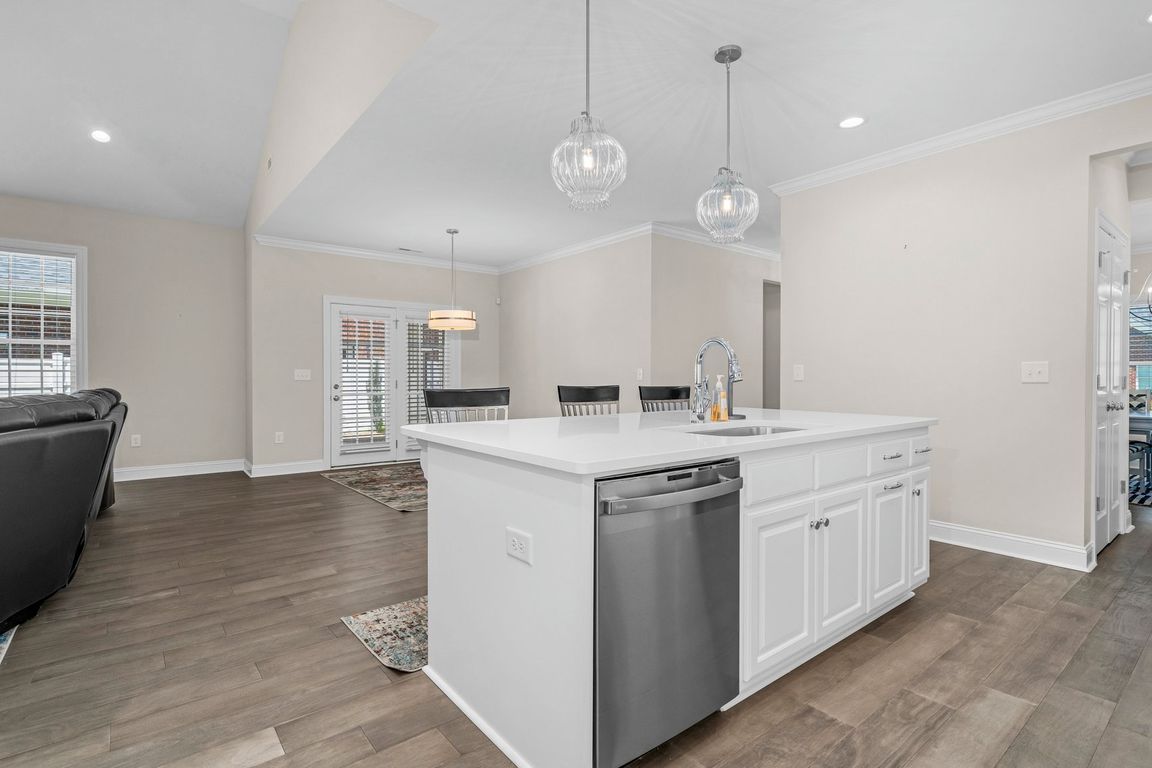 next background image