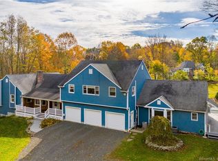 121 Picketts Ridge Rd, Redding, CT 06896