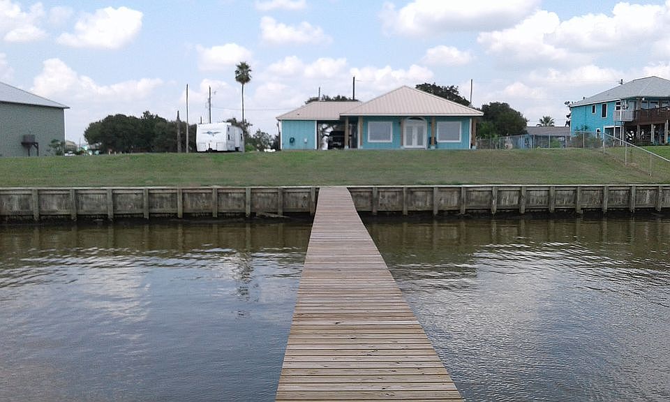 1st image of 1334 W Bayshore Dr