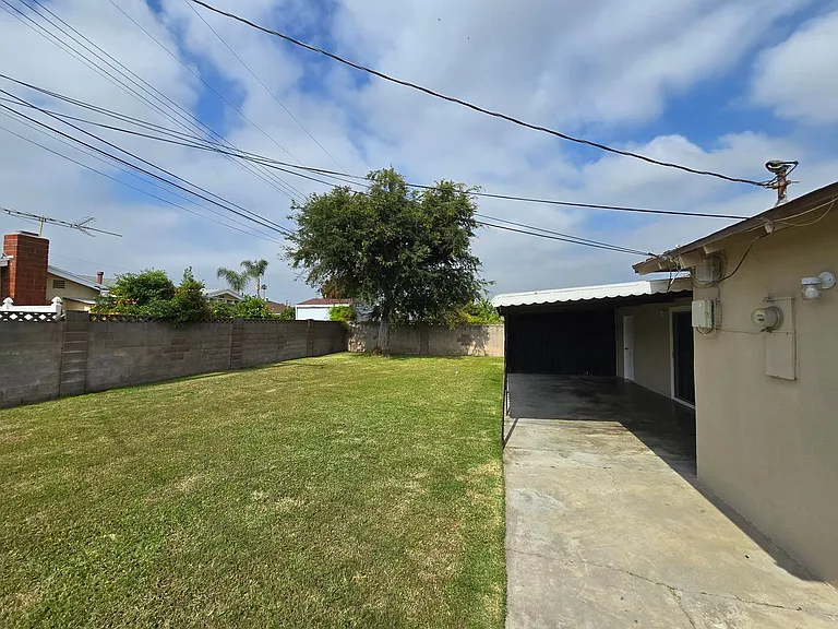 8762 Pacheco Ave — Photo 16