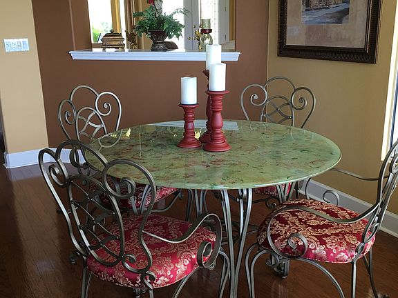 Kitchen nook