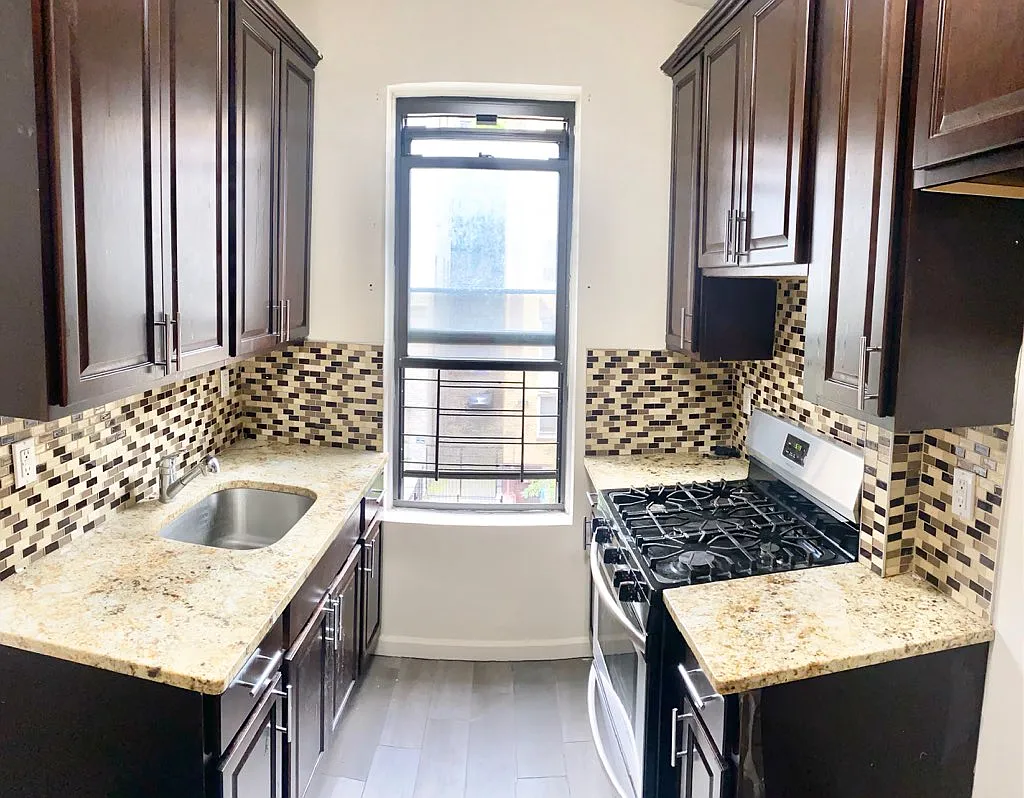 Building Photo - 524 W 174th St #2