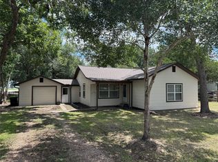 7903 Church St, Needville, TX 77461