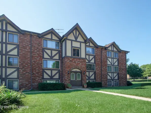 319 Dunning Ave APT 3A, Dundee, IL 60118