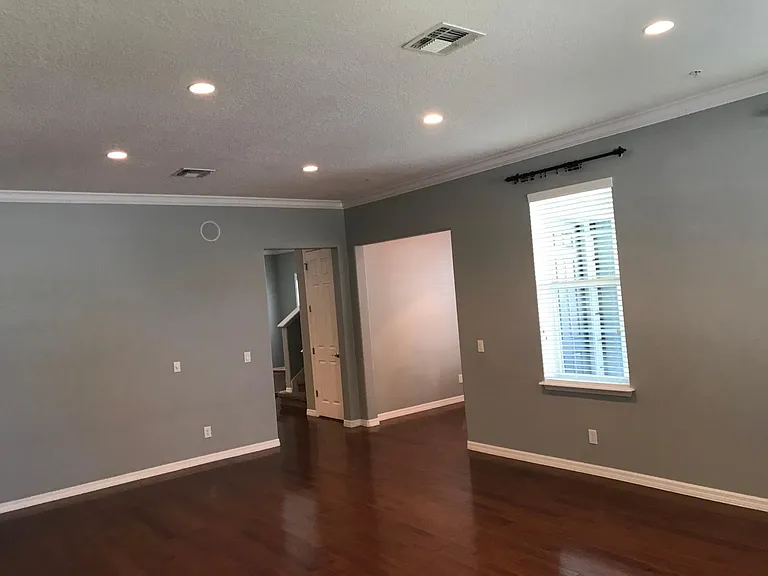 3993 Corrine Dr — Photo 16