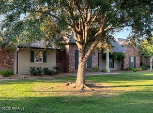 216 Gaslight Ln, Youngsville, LA 70592