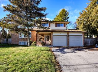 715 Collins Bay Rd, Kingston, ON K7M5H1