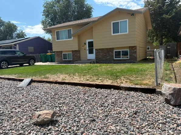 3527 Pueblo St, Evans, CO 80620