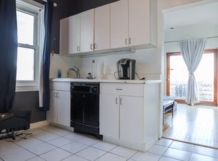 2432 N Clybourn Ave #2R, Chicago, IL 60614