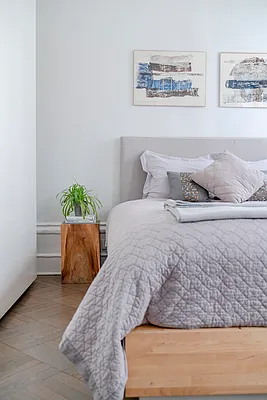 Sold by R New York | media 15