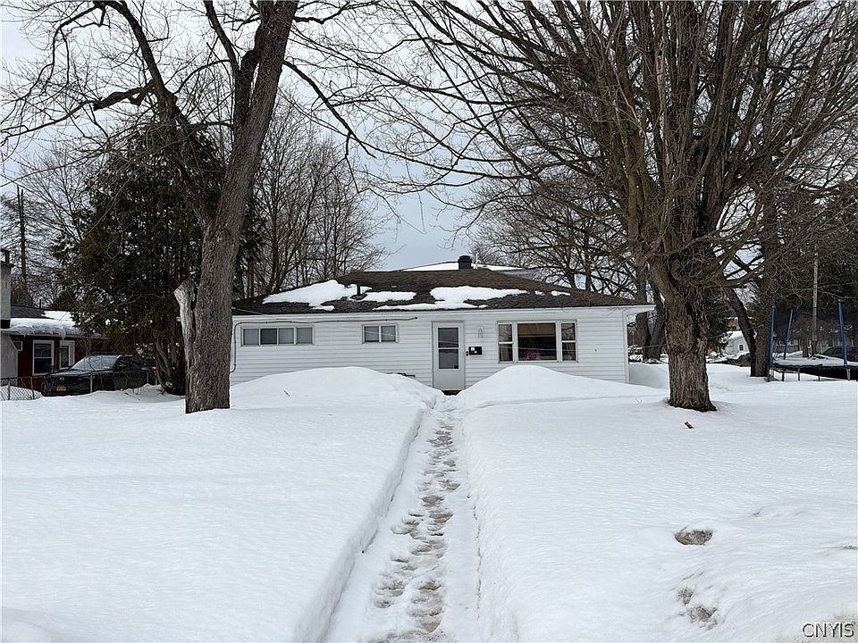 1st image of 819 Lee St