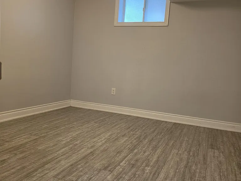 54 Clearmeadow Blvd — Photo 24