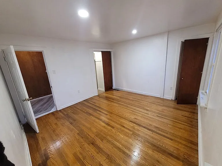 2739 Canby St — Photo 4