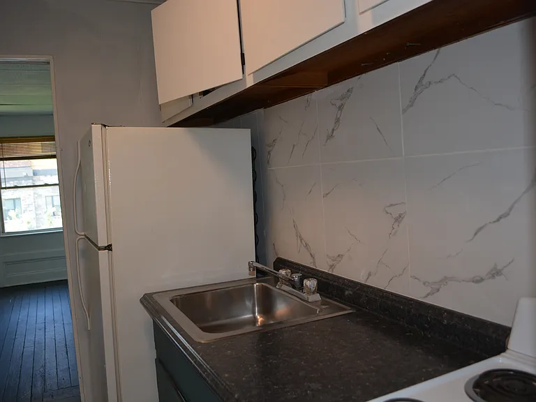 1015 Park Ave #1 — Photo 1