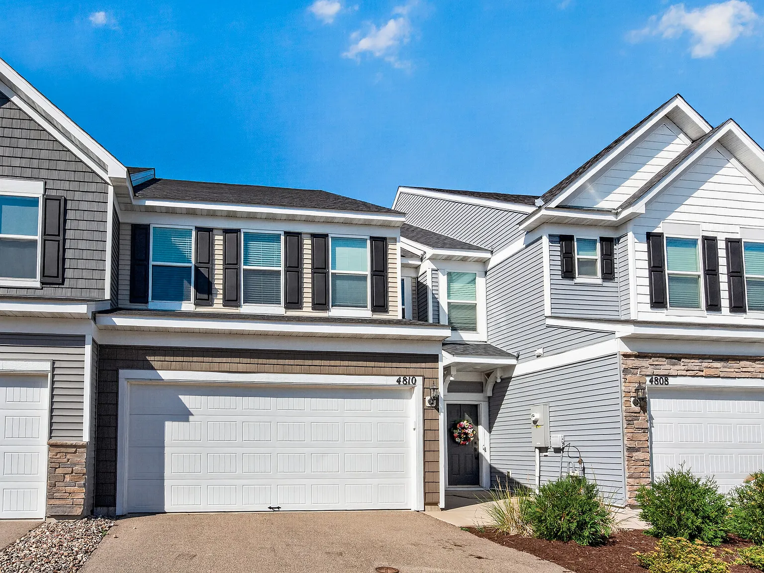 4810 Airlake Dr — Photo 3
