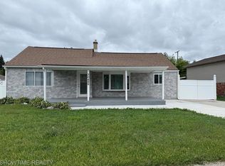 30486 Groveland St, Madison Heights, MI 48071