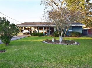 806 Ledoux St, Jennings, LA 70546