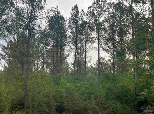 1 Gin Rd, Milton, FL 32571