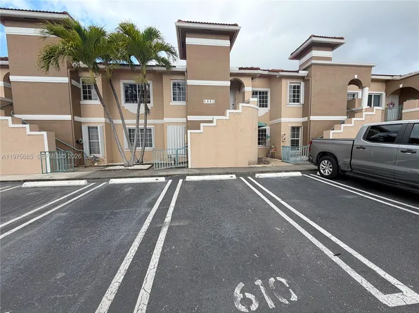 6445 SW 130th Pl APT 610, Miami, FL 33183