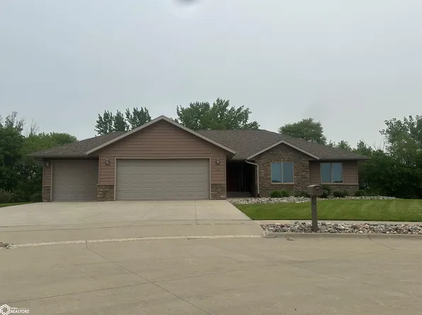 505 Eastland Cir, Algona, IA 50511