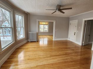 6 Cyr St APT 2, Auburn, ME 04210