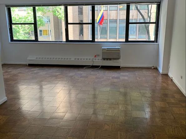 330 E 46th St APT 3K