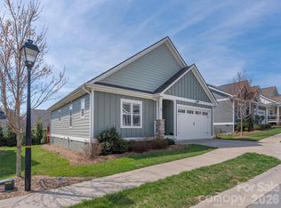 63 Leyland Cir, Hendersonville, NC 28792