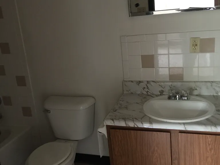 full bathroom upstairs