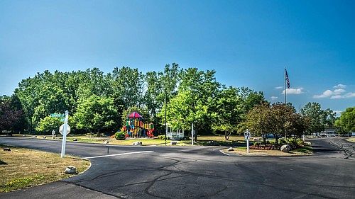4th image of 29 Tammy Ln