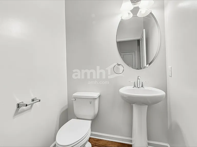 319 Crabapple Cir — Photo 8