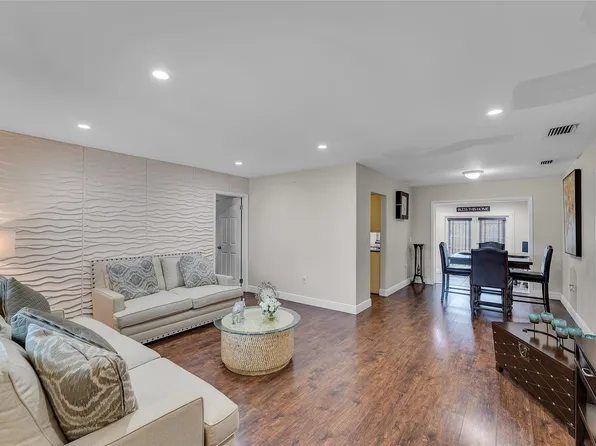 11471 NW 37th Place, Sunrise, FL 33323