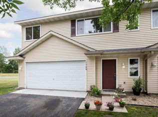 1348 Willow Trl, Farmington, MN 55024