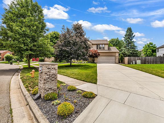 4th image of 4695 Winery Way