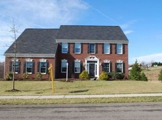 307 Hill Farm Ln, Valencia, PA