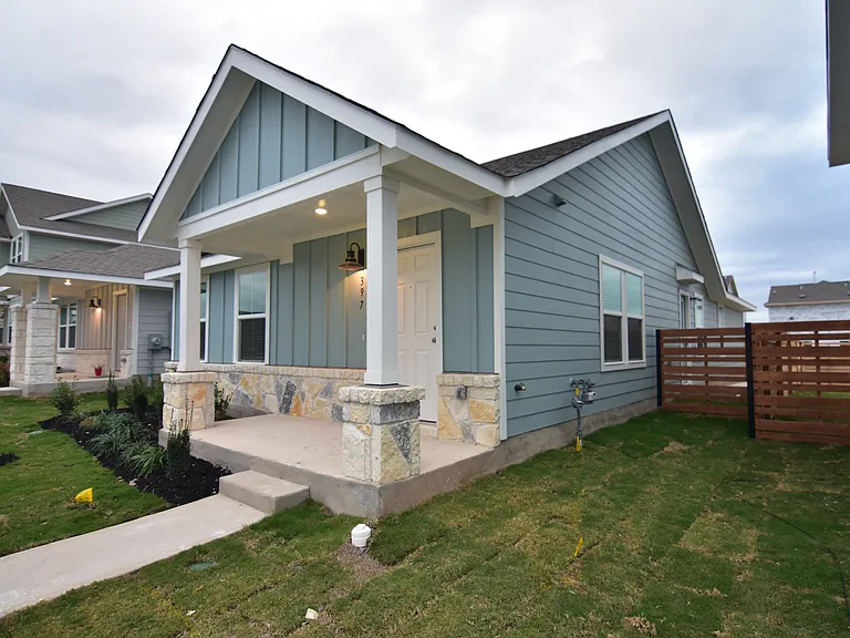 409 Keefer Ln — Photo 6
