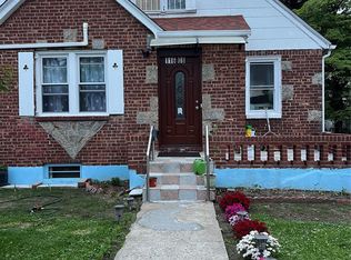 11608 196th St, Saint Albans, NY 11412