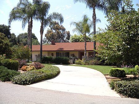 1st image of 122 Smith Dr