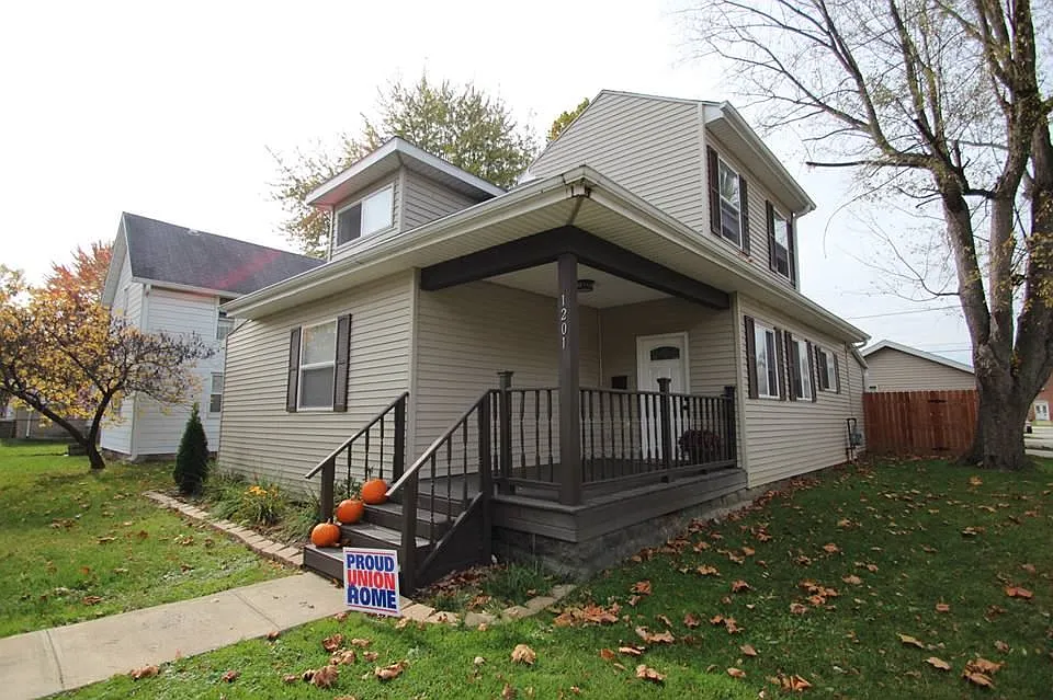 1201 S Webster St photo 1