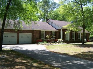 2604 Old Plantation Dr, Kinston, NC 28504