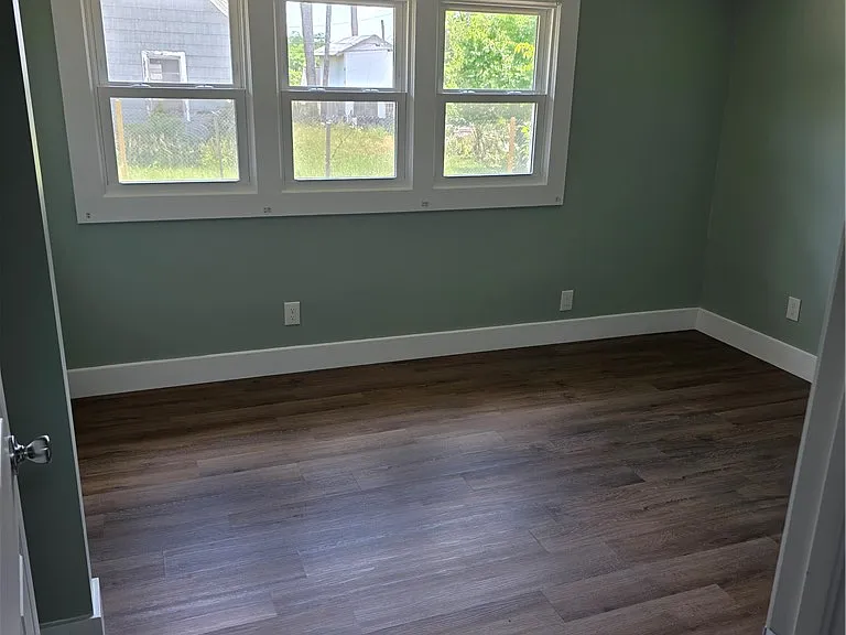 112 Simmons St — Photo 26