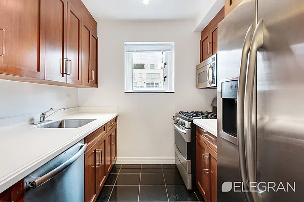 Rented by (Legacy) Elegran | media 10