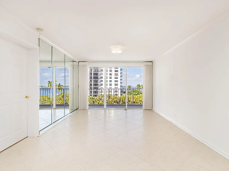 3901 S Flagler Dr #505 — Photo 28