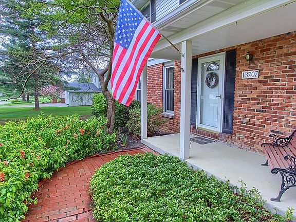 4th image of 13707 Stonehenge Cir